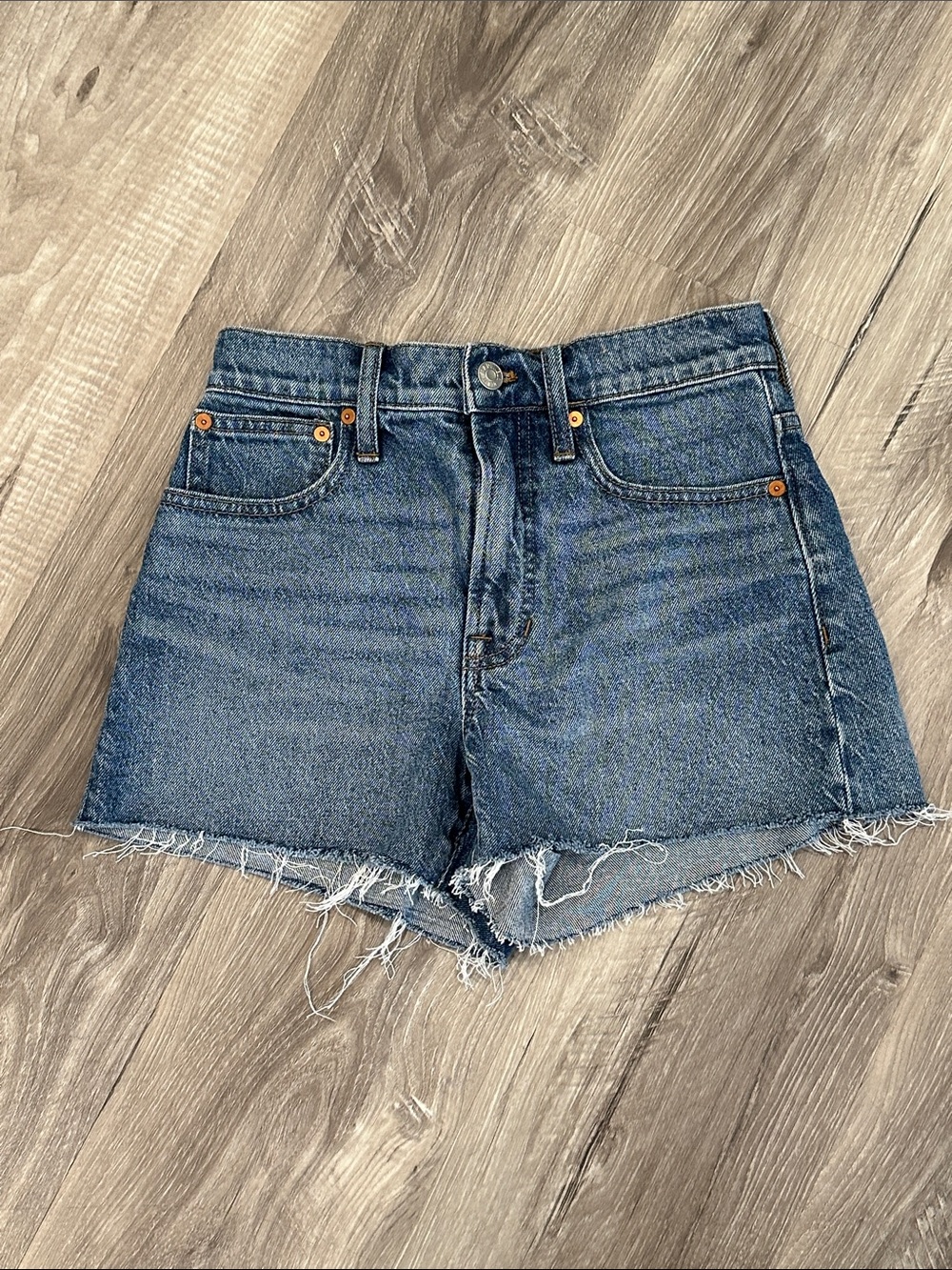 Madewell The Curvy Perfect Medium Blue Jean Short | 24 EUC
